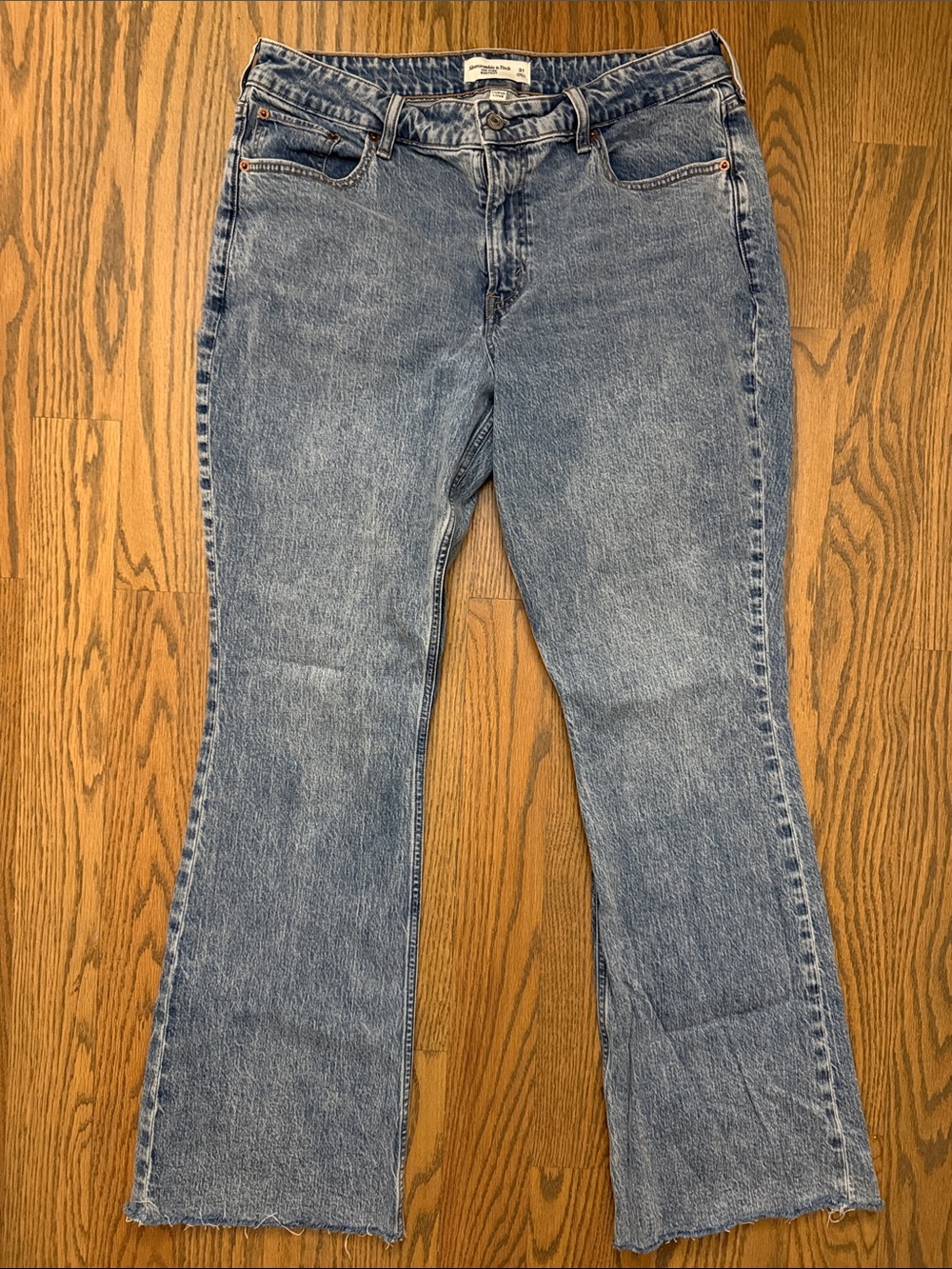 Abercrombie & Fitch Curve Love 31/12 Women's Mid-Rise Bootcut Jean